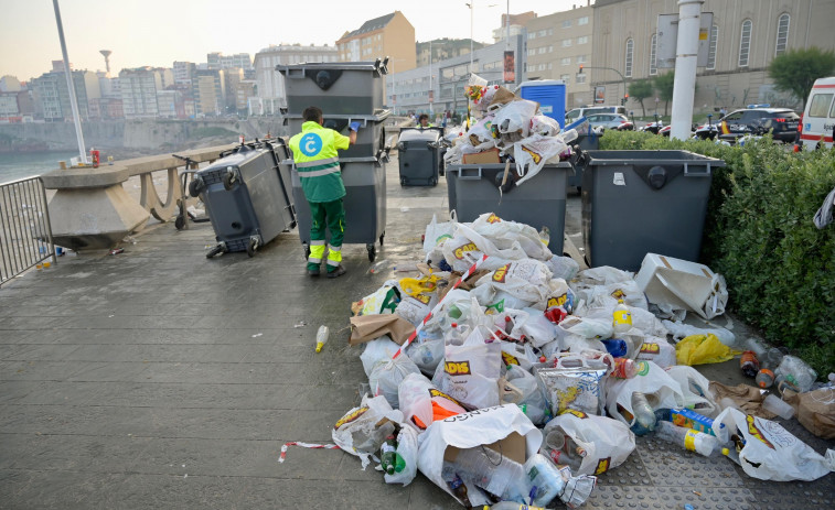Huelga de basura en A Coruña: “Como se acerca San Juan, lume”