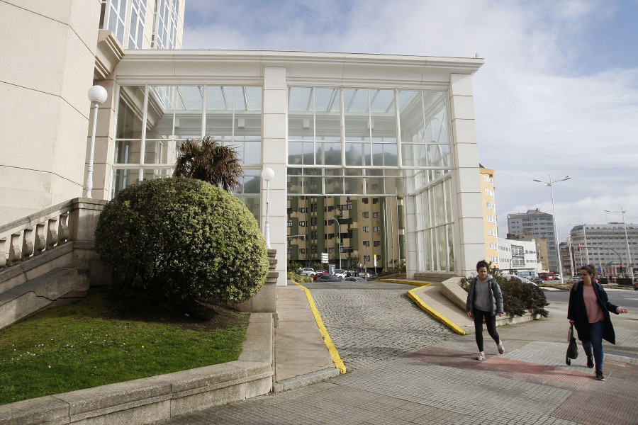 San Juan pone el punto de partida a un verano con los hoteles llenos en A Coruña: “Somos un producto muy interesante”
