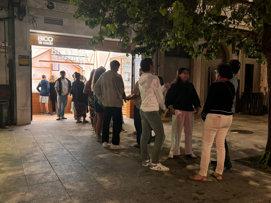 Helados a medianoche en A Coruña: un pequeño placer que vuelve a provocar colas