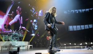 Concierto de Maná en el Coliseum