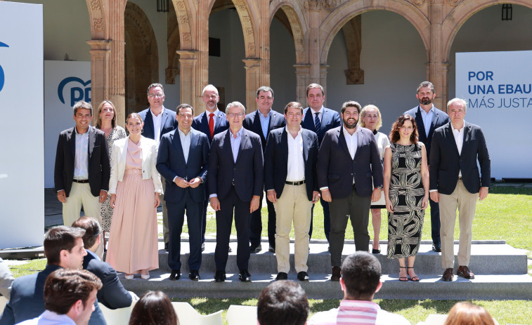 La Xunta firma un acuerdo junto a las comunidades del PP para realizar una EBAU 