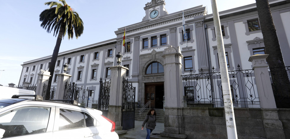 Juzgan a una banda de ladrones que robaba en Arteixo