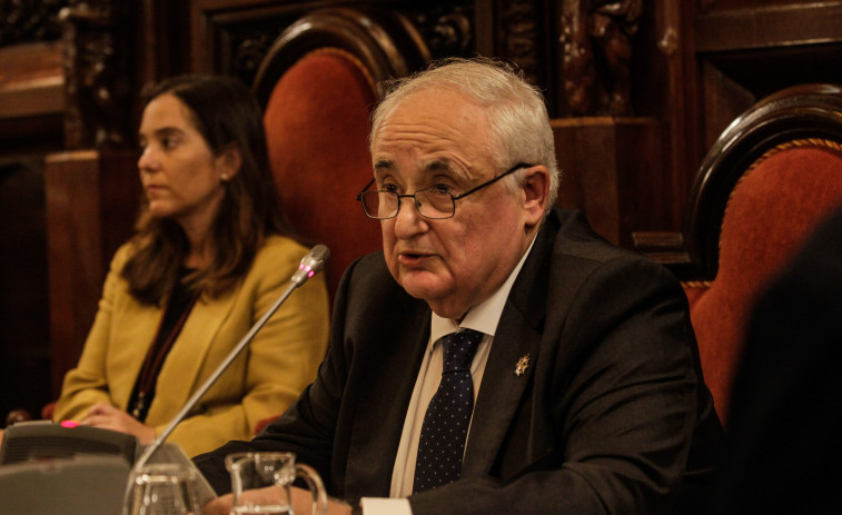 El magistrado del Supremo Seoane Spiegelberg ingresa en el Instituto José Cornide