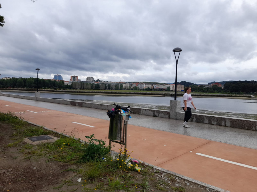 Oleiros se niega a recepcionar el nuevo paseo de la ría de O Burgo