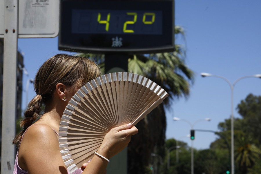 Llega a España la primera ola de calor del verano que dejará el viernes valores de hasta 44 grados