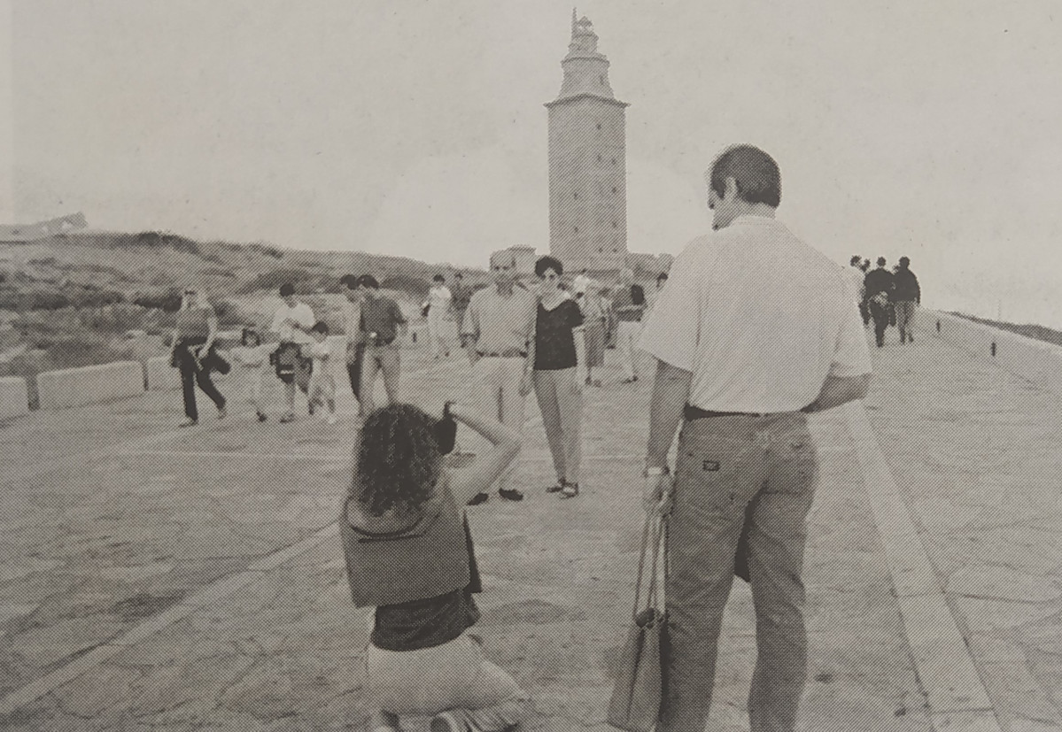 Torre de Hu00e9rcules turistas 1999
