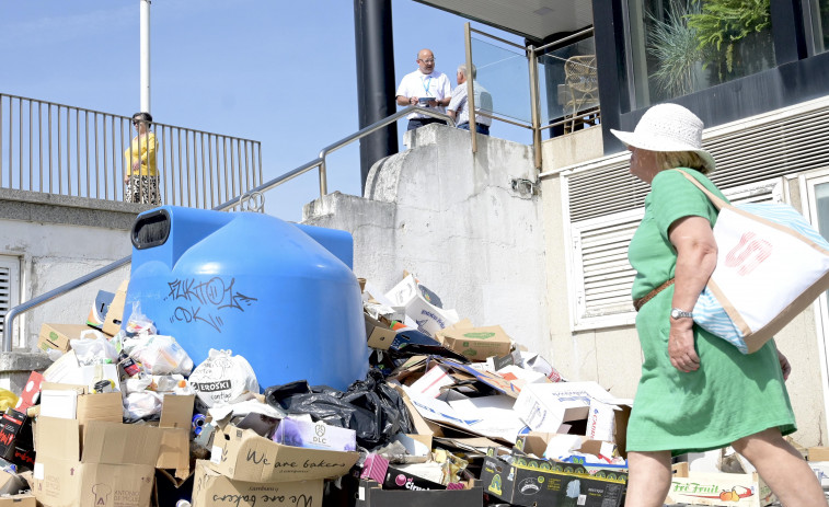 Los basureros de A Coruña denuncian que las sanciones dificultan la recogida