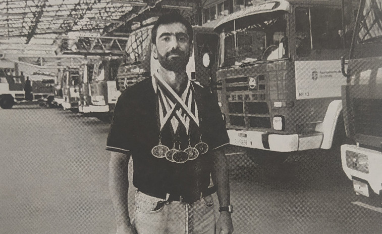 Hace 25 años | Un bombero de A Coruña gana cinco medallas olímpicas y llega la batalla de Elviña