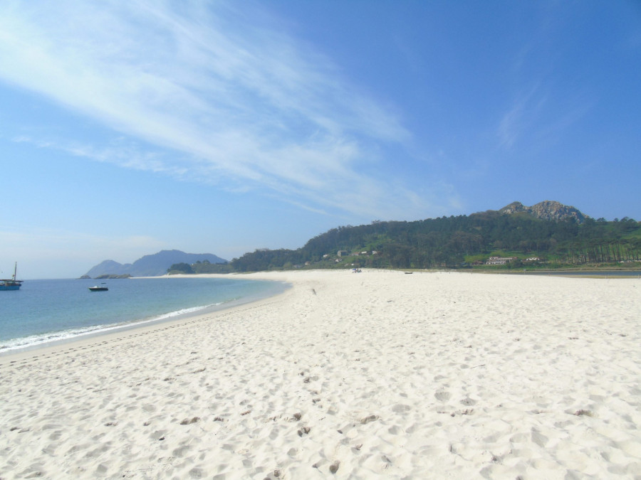 La playa de Rodas, en las islas Cíes, entre las 10 mejores de España de 2024