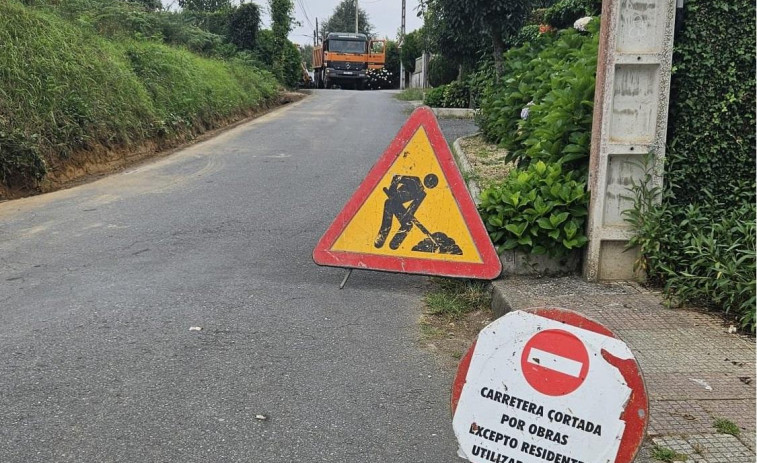 Cortan al tráfico un camino bergondés para realizar obras