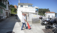 El fondo suizo  envía vigilantes a patrullar As Xubias para evitar okupaciones