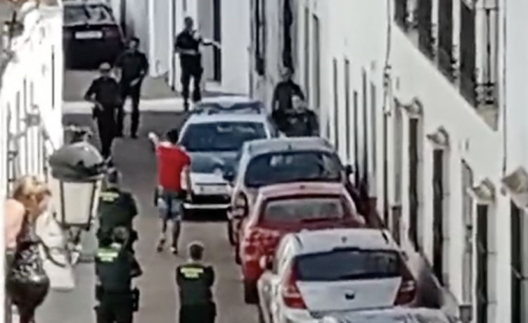 Detenido el varón atrincherado con sus padres en una casa  tras amenazar a la Guardia Civil