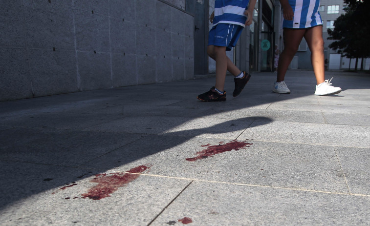Apuñalan a un hombre en una plaza de A Coruña