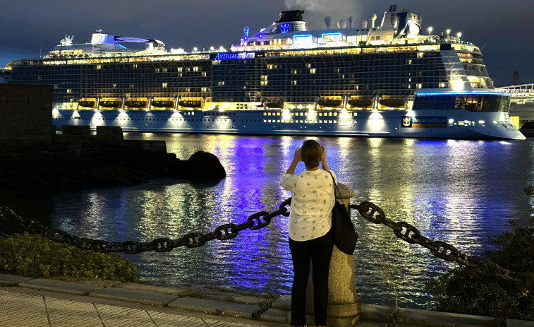 El puerto de A Coruña, a rebosar: tres cruceros visitan este jueves la ciudad