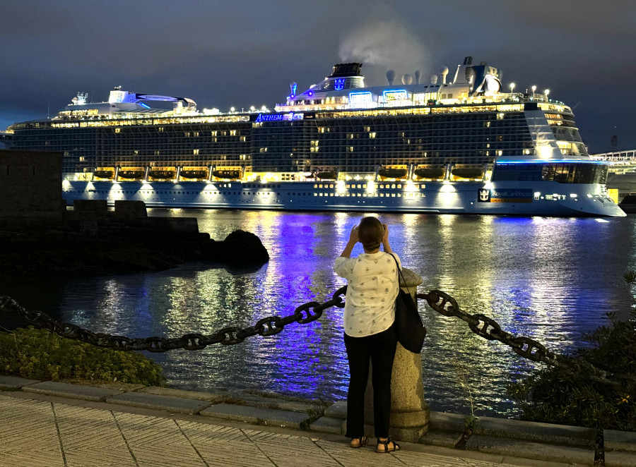 El puerto de A Coruña, a rebosar: tres cruceros visitan este jueves la ciudad
