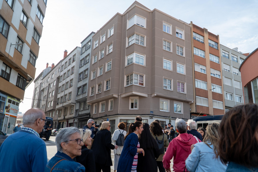 Regresan las caceroladas contra los narcopisos con un acto en Agra do Orzán