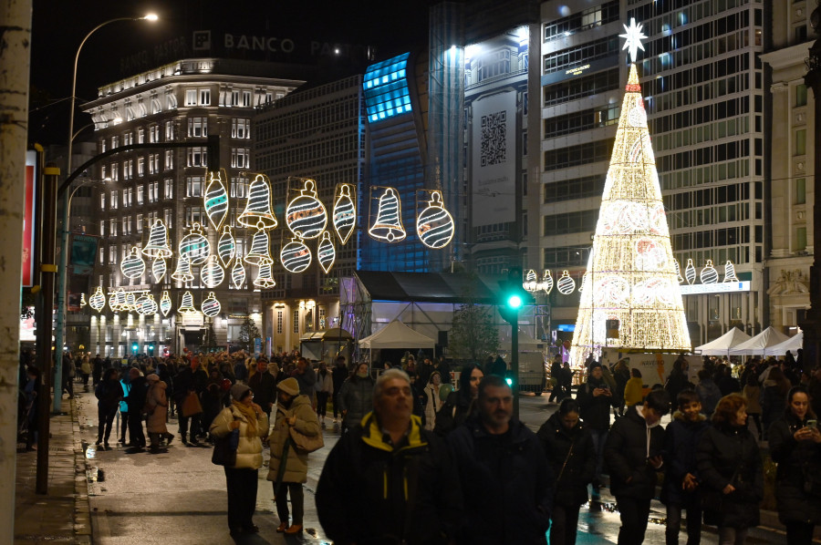 A Coruña lidera, tras Vigo, el ranking de inversión en luces para Navidad