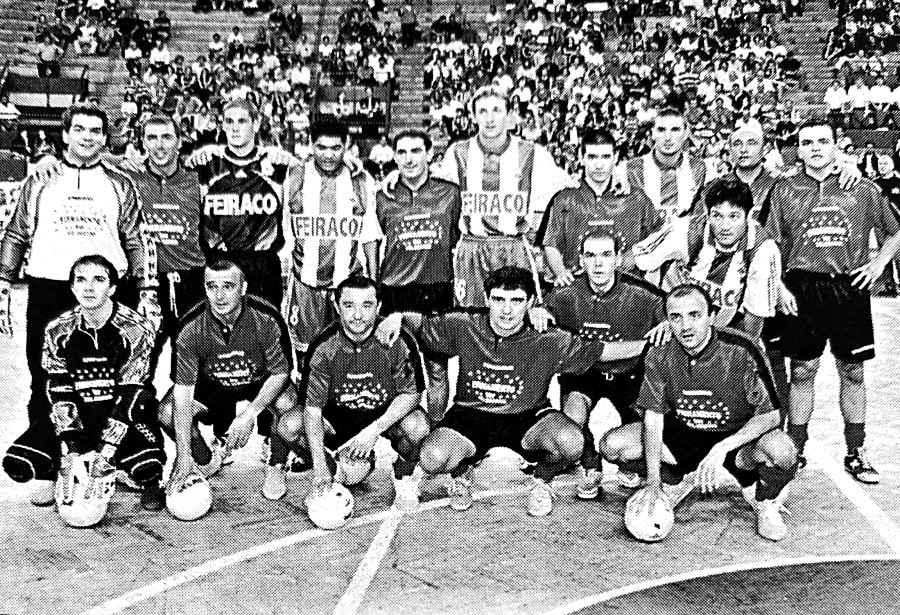 Hace 25 años | Dépor y LP 45 homenajean a Lolo Gantes en el Palacio