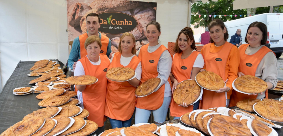 Carral disfruta hasta el ‘corrosco’ de la Festa da Empanada