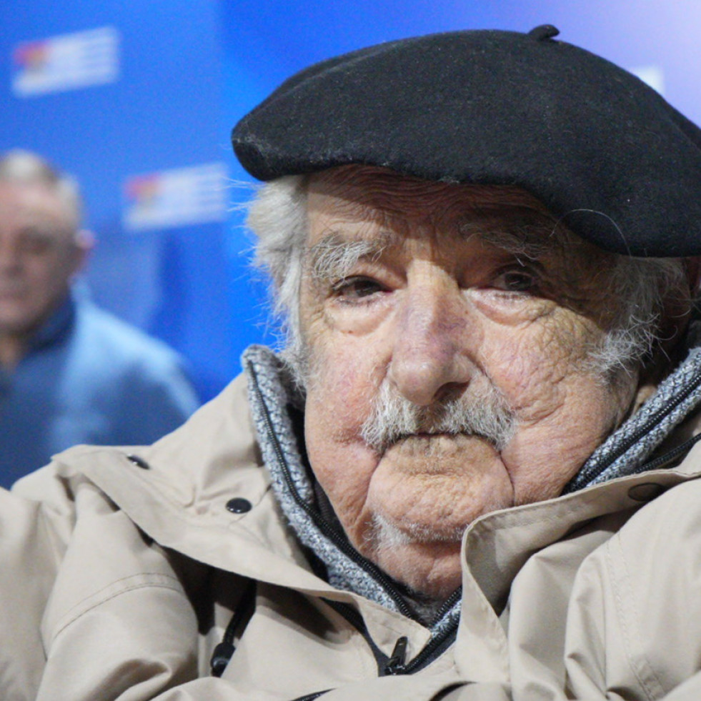 Seoane anuncia que una calle o una avenida de Oleiros llevará el nombre de Pepe Mujica