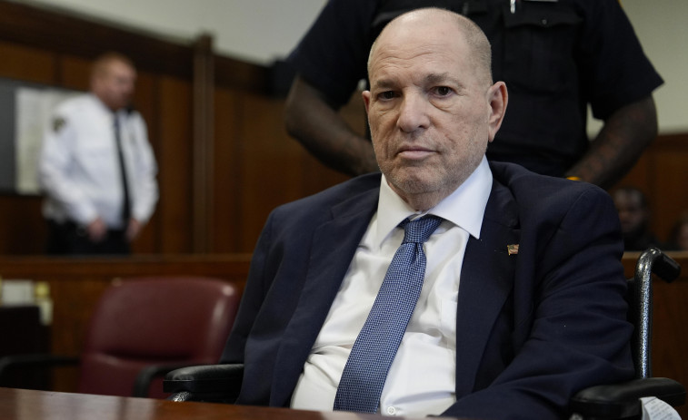 Weinstein es llevado de urgencia a un hospital de Nueva York para una operación de corazón