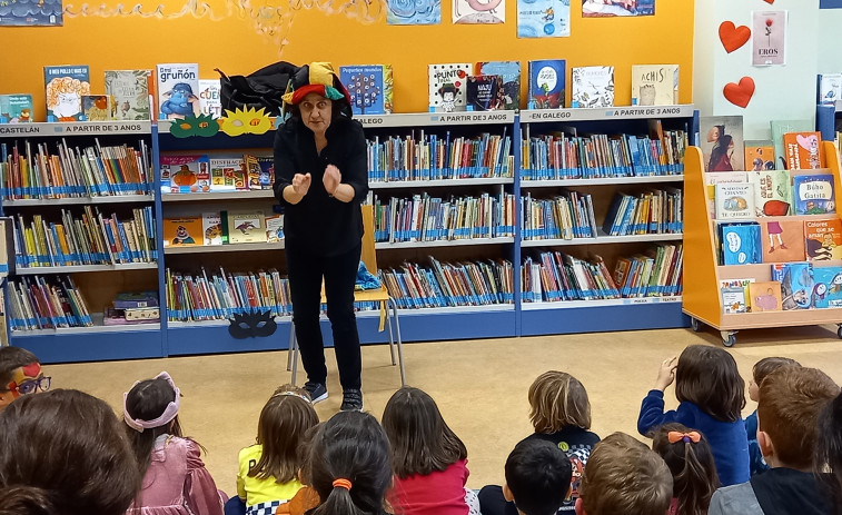 Cambre retoma el programa 'Ler conta moito' para acercar la lectura a los más jóvenes