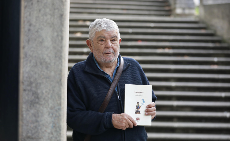 Cándido Barral | “Escribo como acto mecánico intelectual. Sigo haciendo periodismo con los libros”