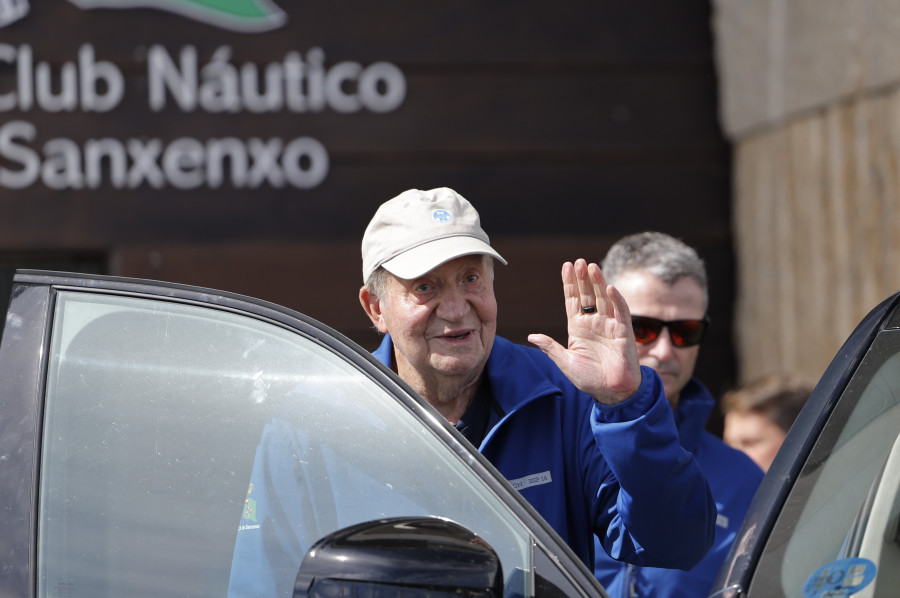 Juan Carlos I abandona Galicia tras casi dos semanas en Sanxenxo