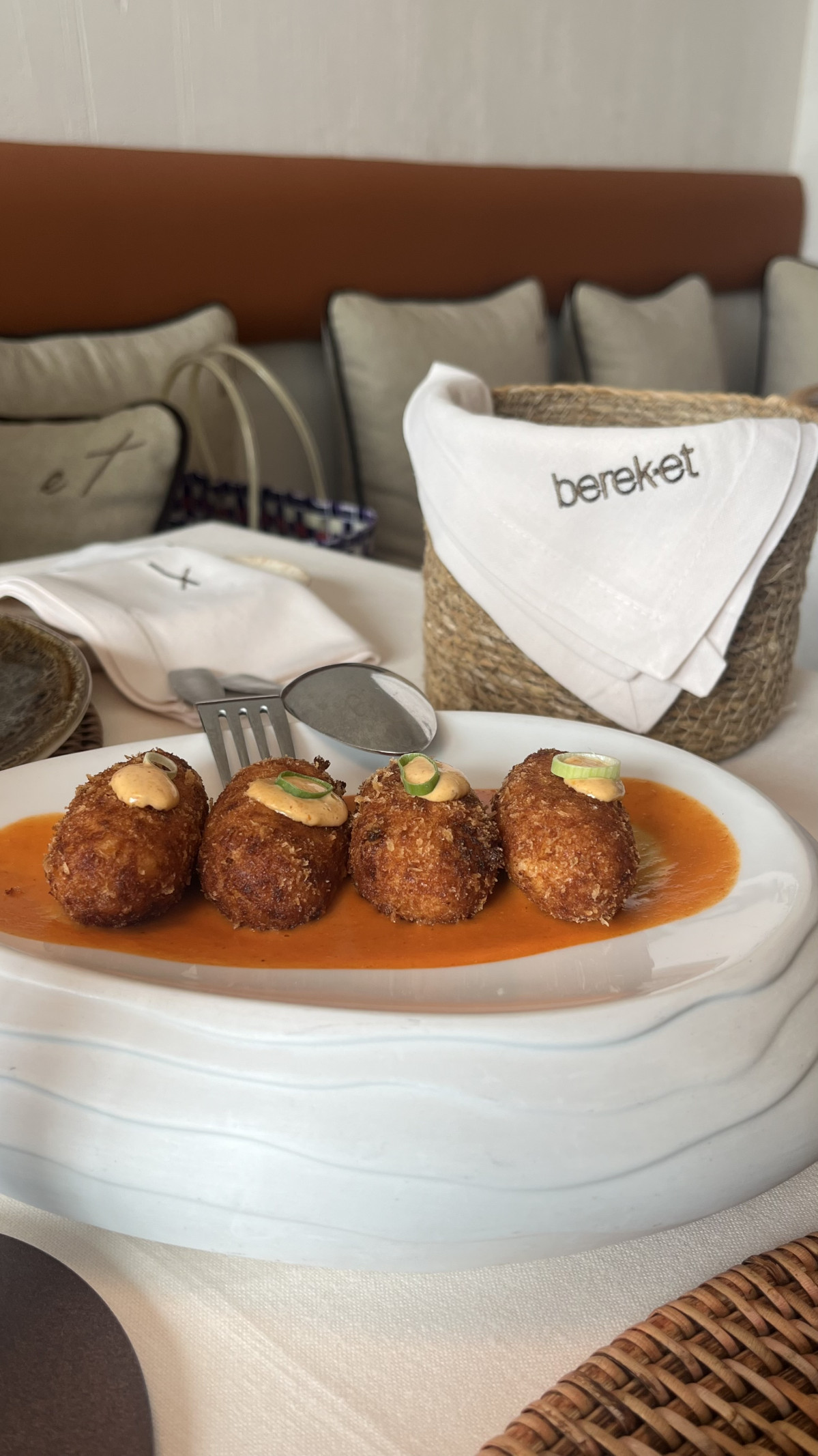 Croquetas de carabinero y erizo