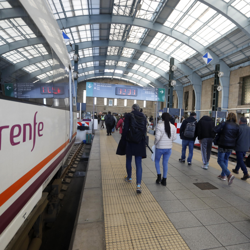 Los trenes de alta velocidad de la línea Madrid-Galicia circularán este jueves con normalidad
