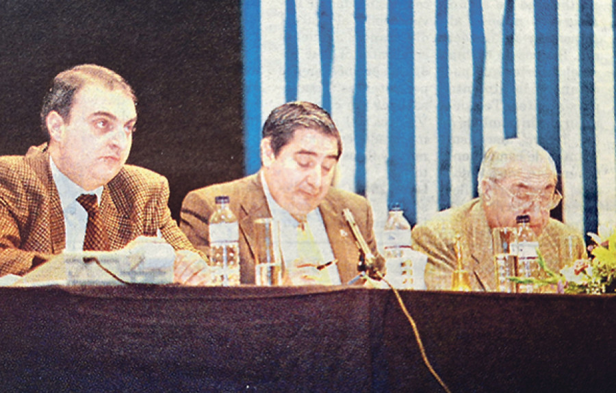 Hace 25 años | Los accionistas del Deportivo aprueban la profesionalización de Lendoiro