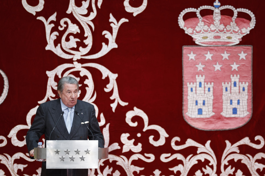 Francisco Vázquez aboga por superar las "desgraciadas dos Españas del pasado que hoy vuelven a emerger"