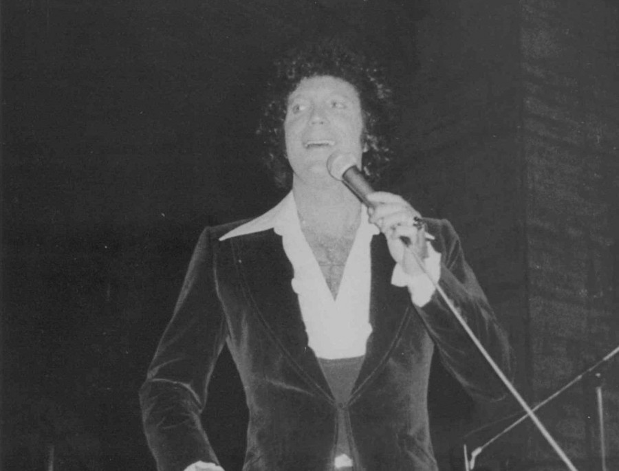 Medio siglo del concierto de Tom Jones en A Coruña: un recital único con poca respuesta