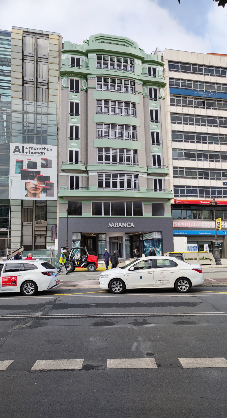El cine Avenida desvela su fachada