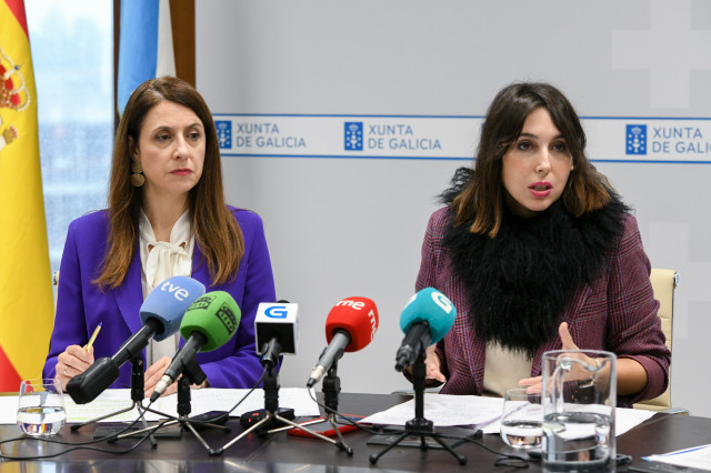 AsConselleirasDeEconomaEIndustriaMaraJessLorenzanaEDoMedioRuralMaraJosGmez