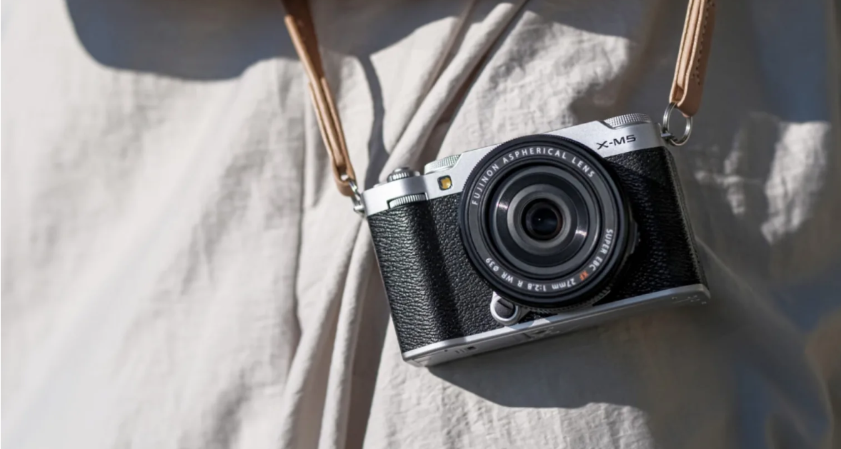 Cau0301mara X M5, de Fujifilm. I FUJIFILM