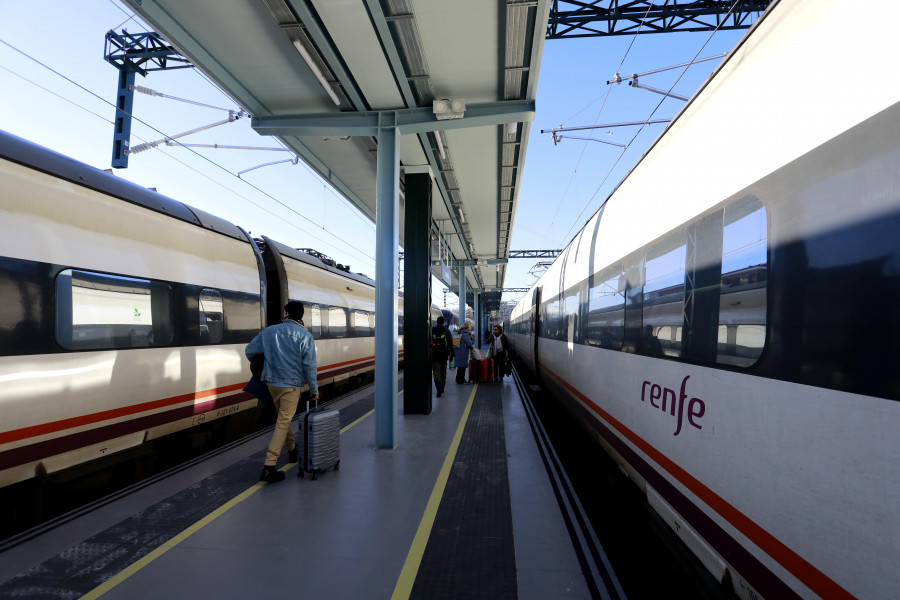 Renfe suprime a partir de febrero dos trayectos diarios con origen o destino A Coruña