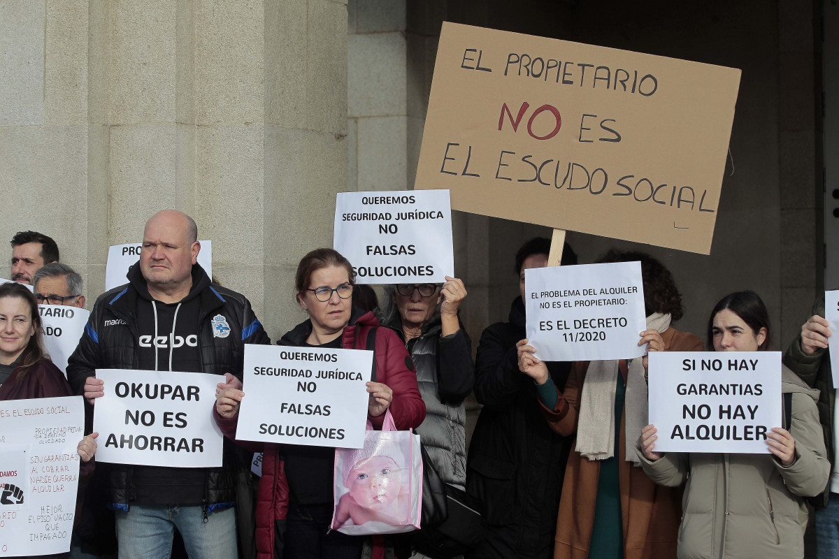 Manifestación de Aprovij contra la okupación @Quintana (4)