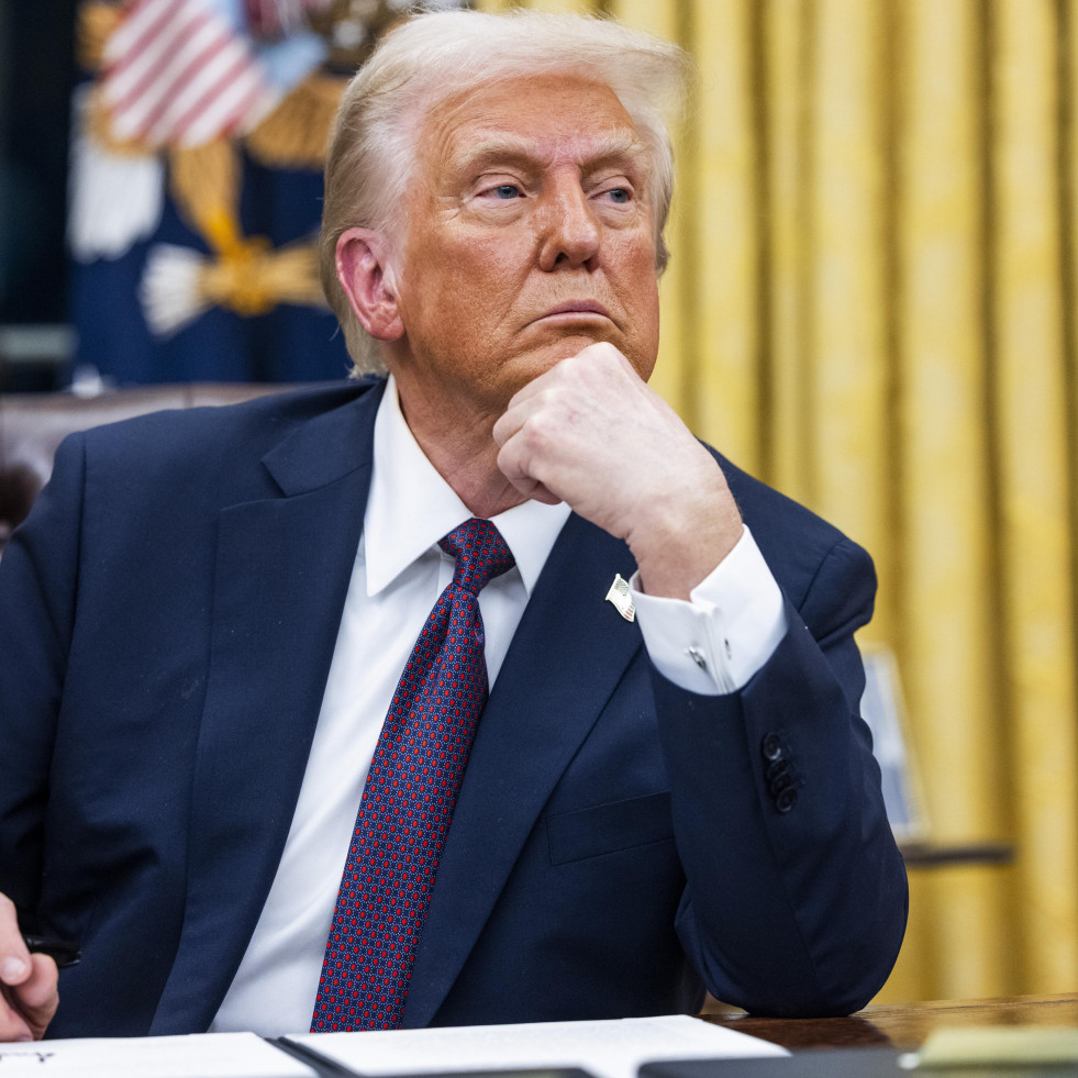 Trump asegura que le llaman 