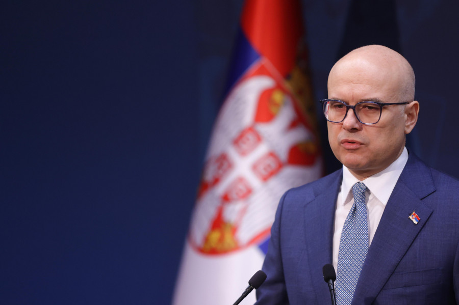 Dimite el primer ministro Vucevic, el hombre de confianza del presidente serbio