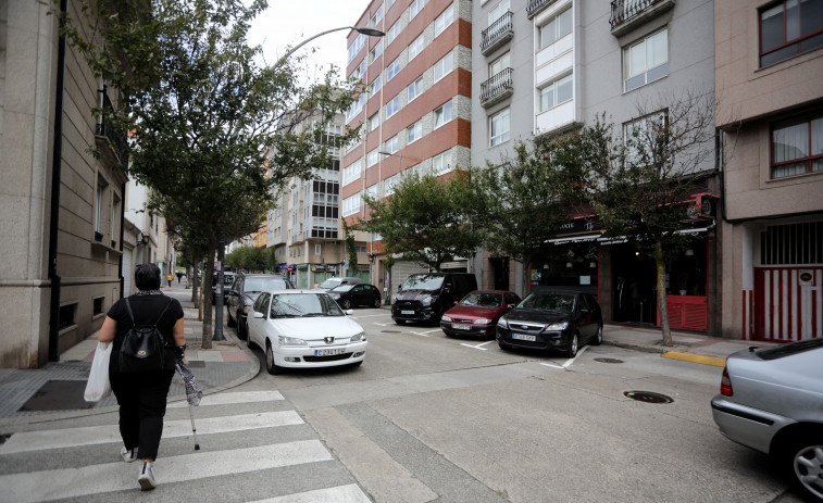 Hace 25 años | Los comerciantes proponen crear un bulevar en la avenida de Os Mallos