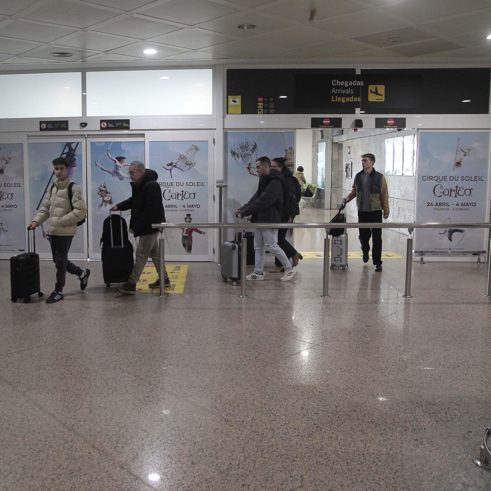 Alvedro es el único aeropuerto gallego que crece durante el verano