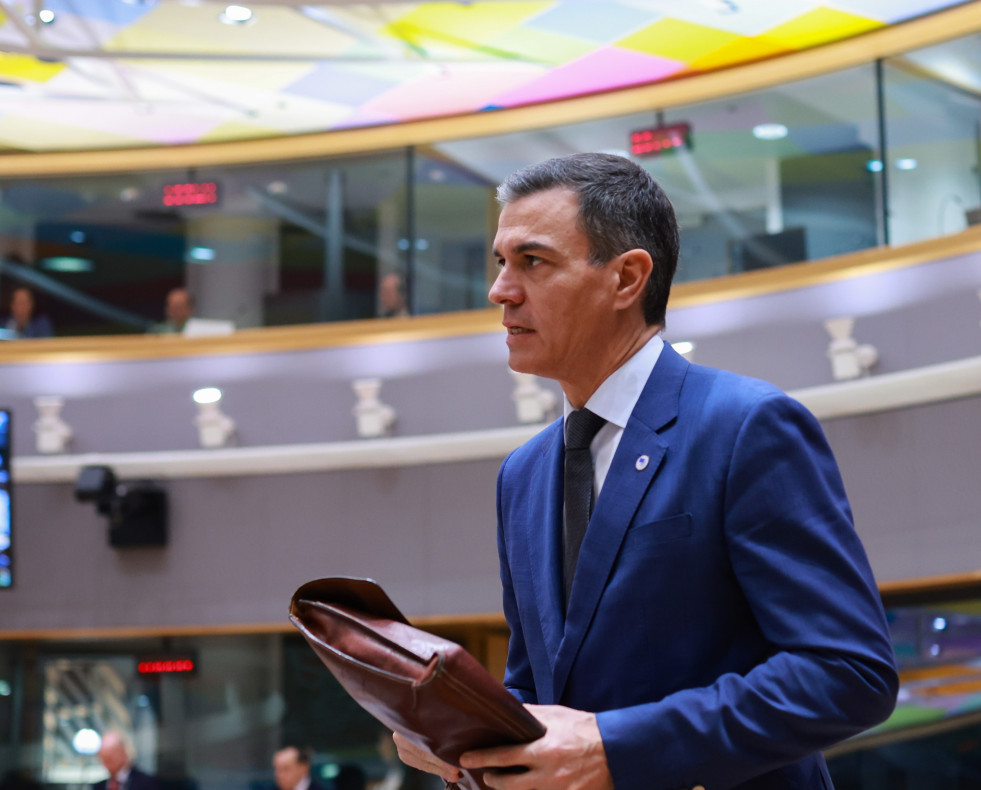Brussels (Belgium), 19/12/2024.- Spain's Prime minister Pedro Sanchez arrives at the EU Summit in Brussels, Belgium, 19 December 2024. EU leaders are meeting in Brussels to discuss Ukraine, the EU in 