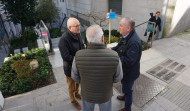 Los vecinos de A Falperra insisten en cubrir las escaleras de Maestro Clavé