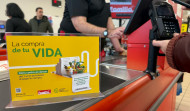 Vegalsa-Eroski y sus clientes recaudan más de 11.500 euros en favor de la Asociación Española contra el Cáncer