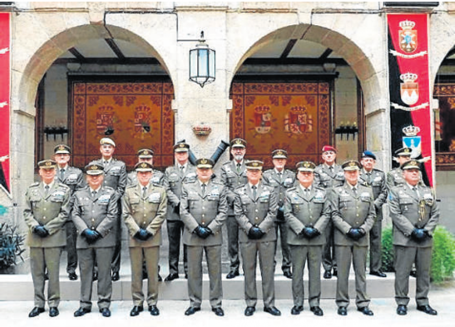 El Palacio de Capitanía General de A Coruña acogió la reunión del Consejo Superior del Ejército