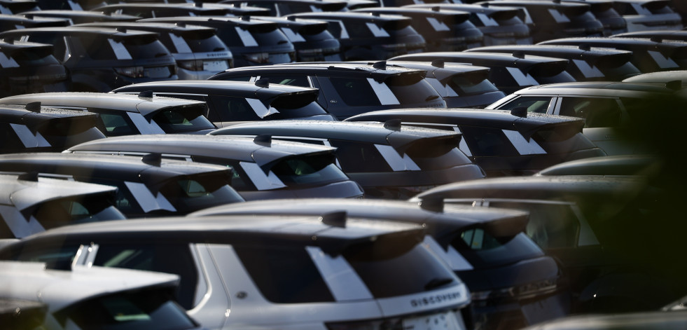 La industria automovilística gallega ve con 