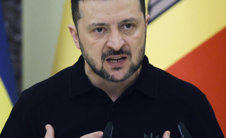 Zelenski dice que Rusia demora las negociaciones para lanzar ofensivas sobre tres regiones