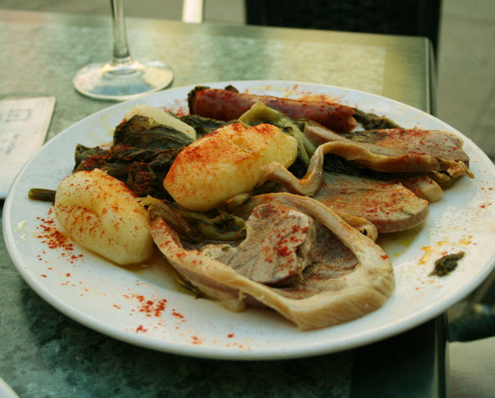 Lacón con grelos