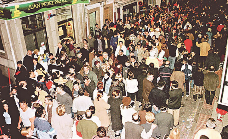 Hace 25 años |  | La calle de la Torre celebró su tradicional fiesta choqueira